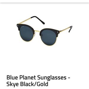 NWT Blue Planet Sunglasses